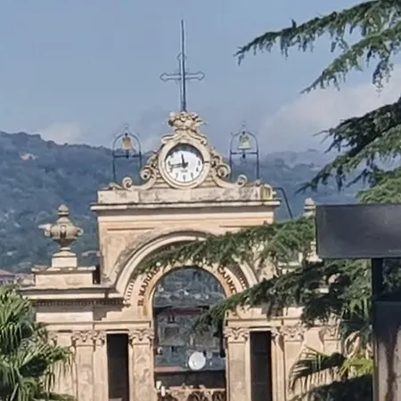 Πανσιόν A Casa Di Peppe E Ale Giarre
